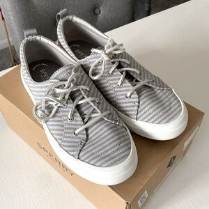SPERRY Crest Vibe Metallic Gray Silver Stripe Memory Foam Top-Sider Shoes in Box